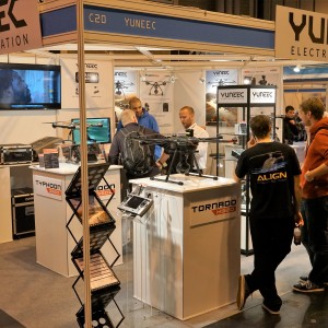 Yuneec stand